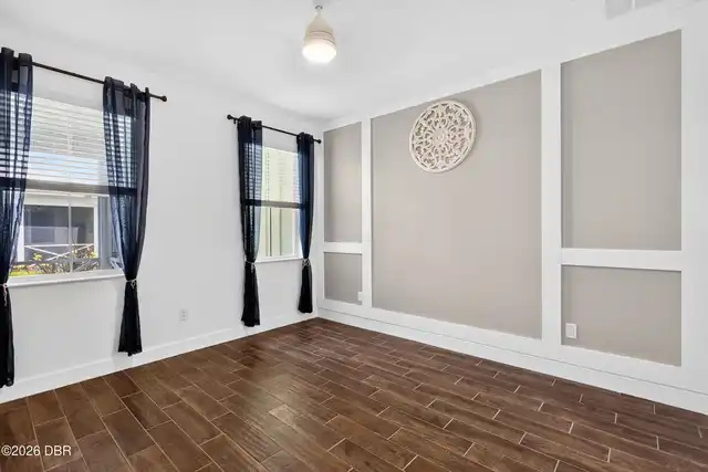 Listing Photo 17
