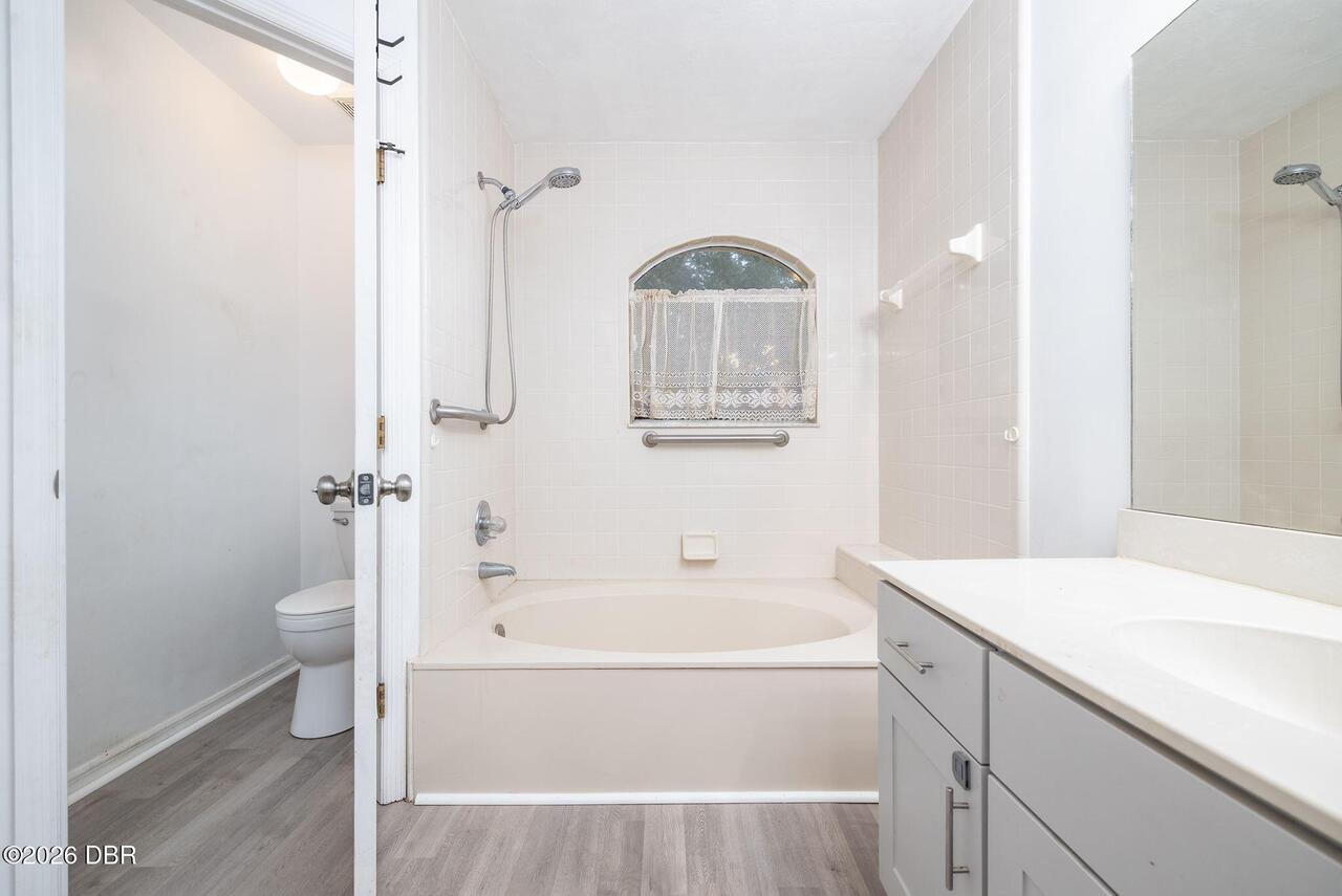 Listing Photo 18