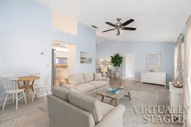 Listing Photo 8
