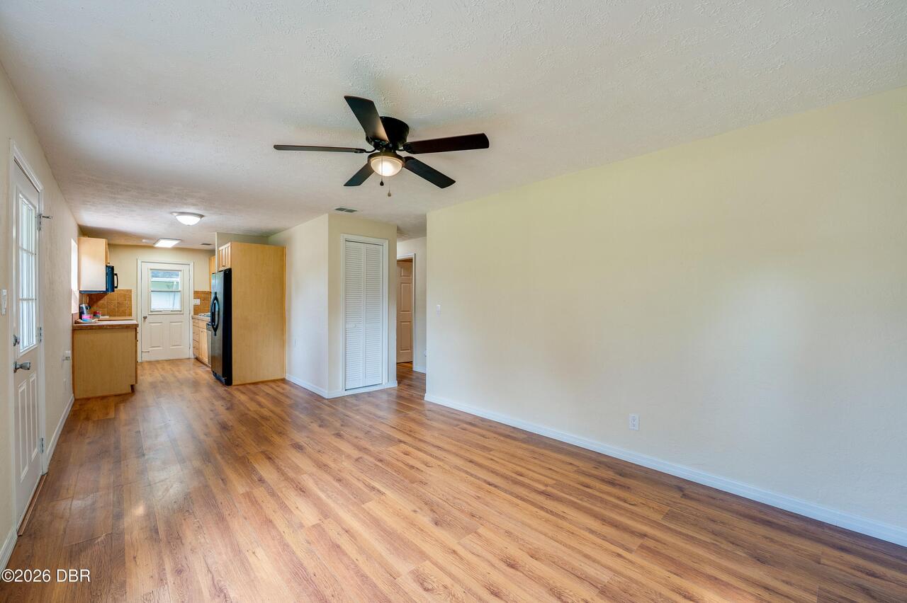 Listing Photo 7