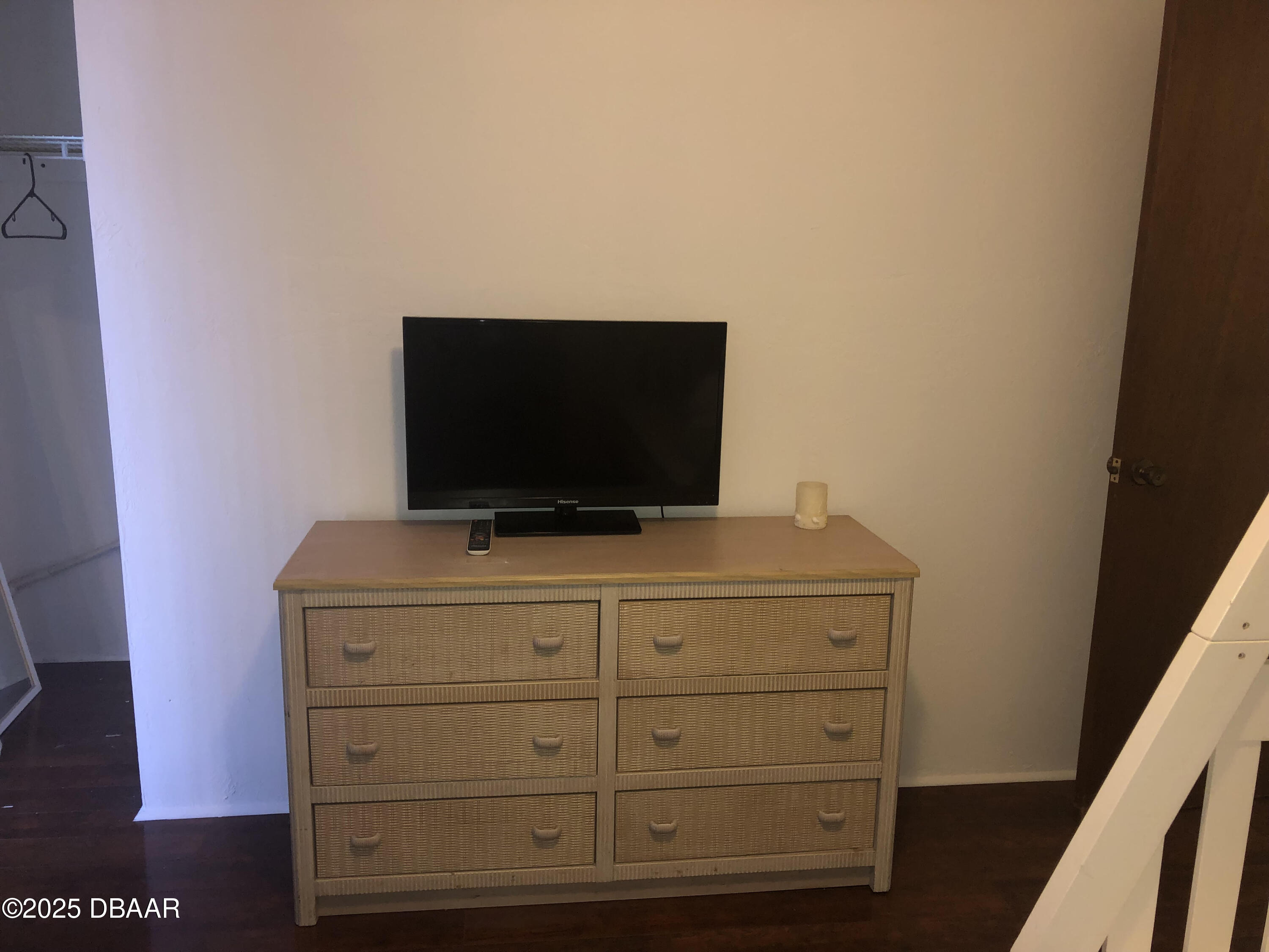 Listing Photo 7