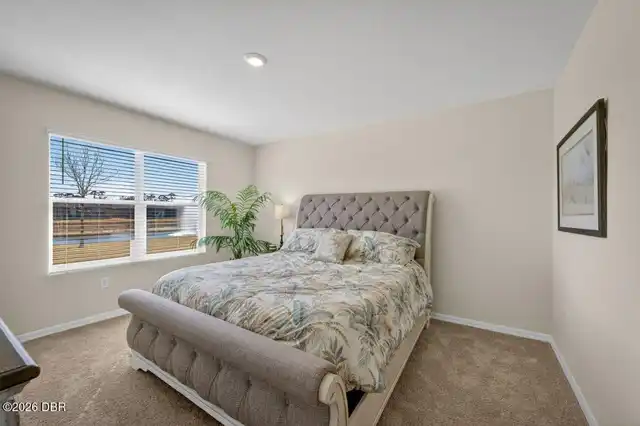 Listing Photo 12