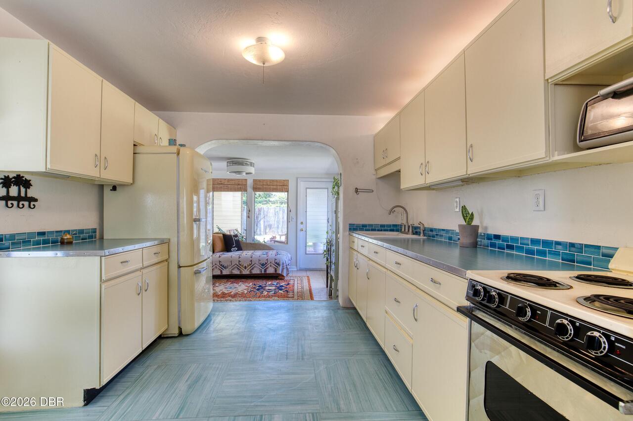 Listing Photo 16