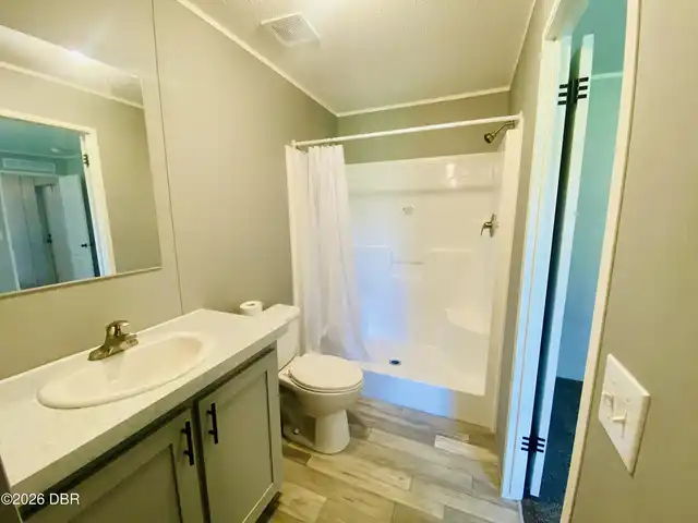 Listing Photo 8