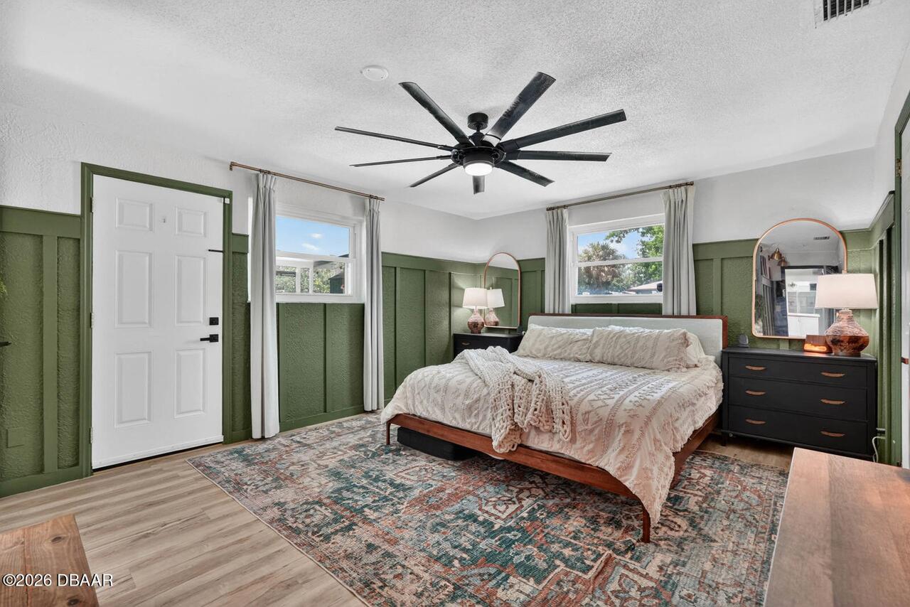 Listing Photo 17