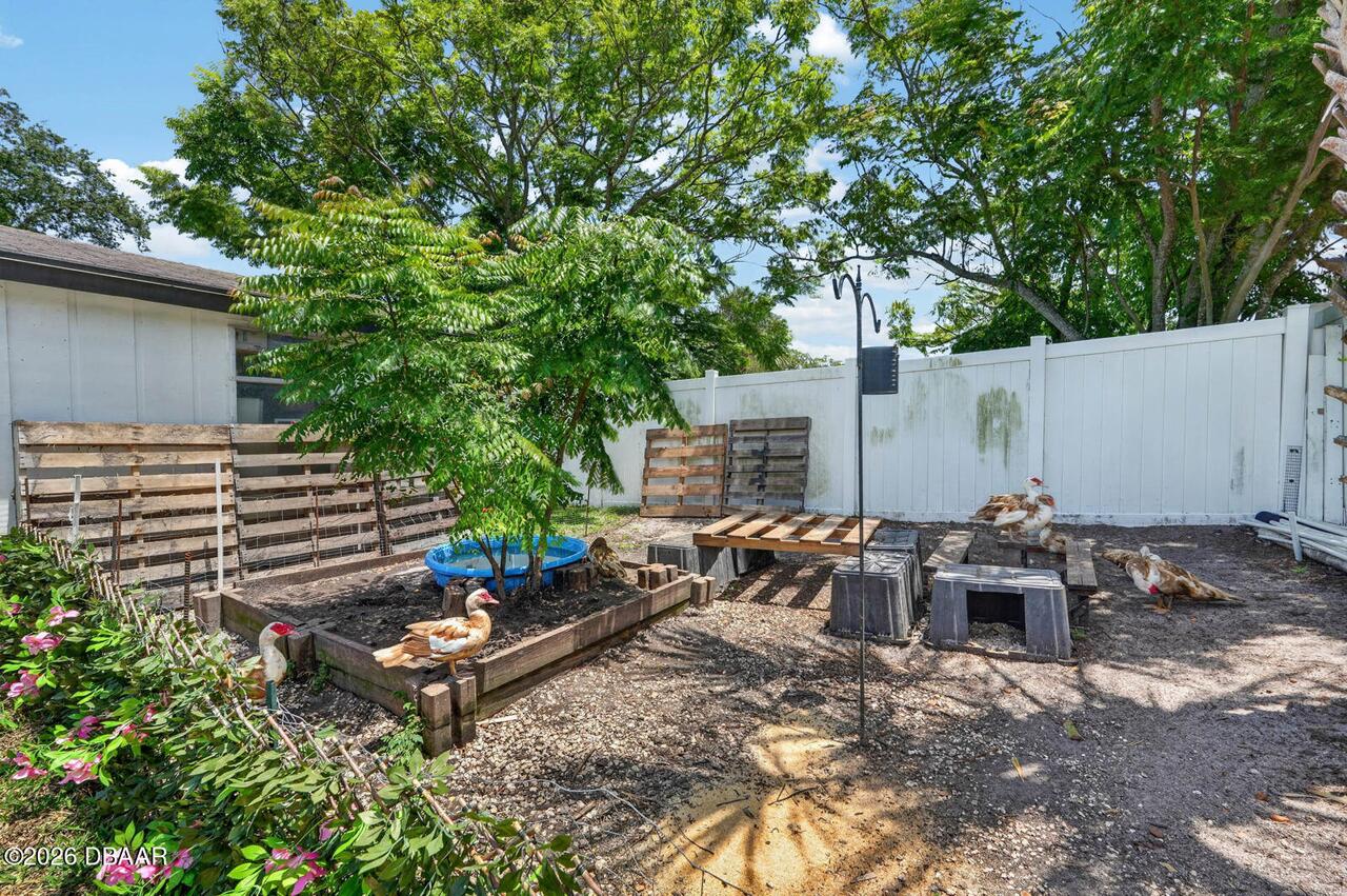 Listing Photo 43