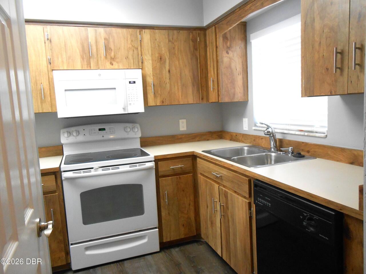 Listing Photo 14