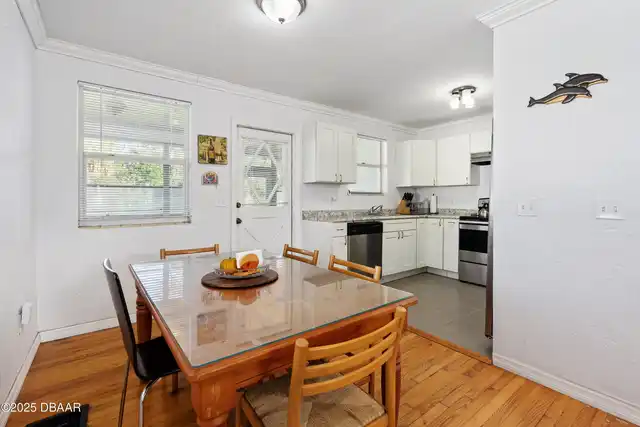 Listing Photo 10