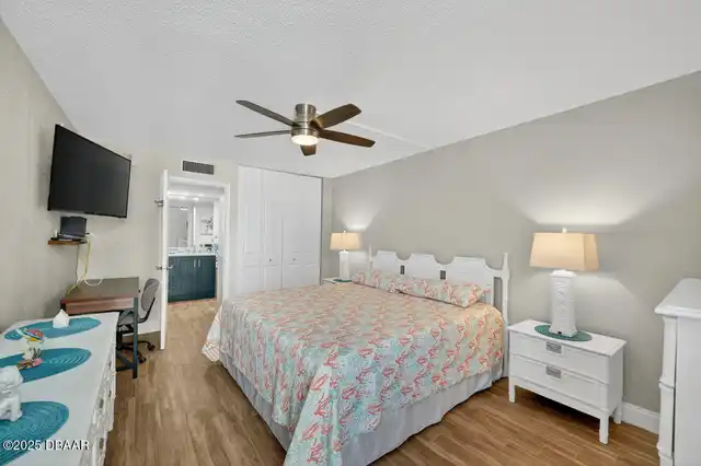 Listing Photo 14