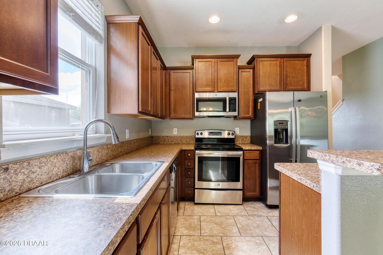 Listing Photo 11