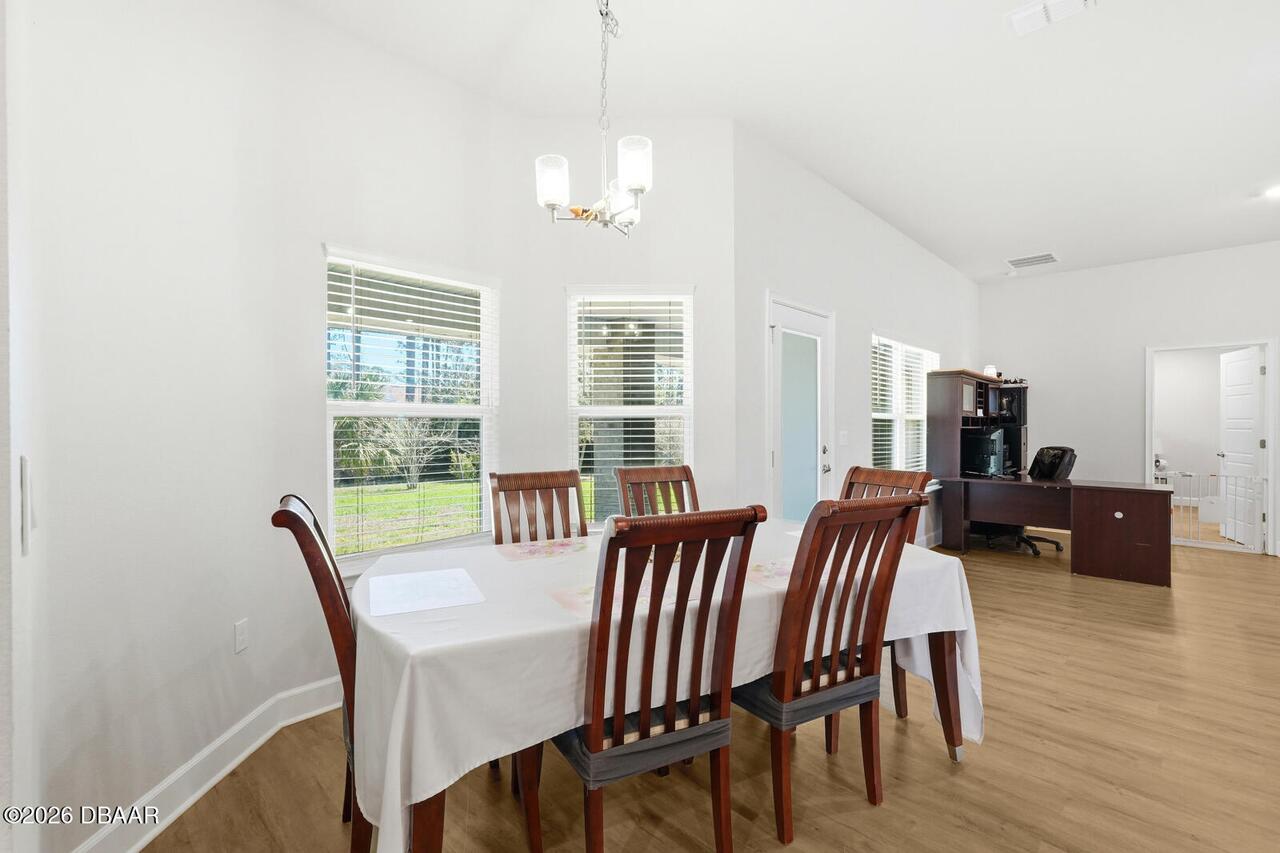 Listing Photo 10