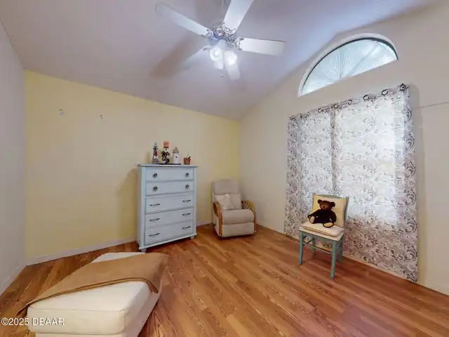 Listing Photo 7