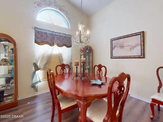 Listing Photo 14