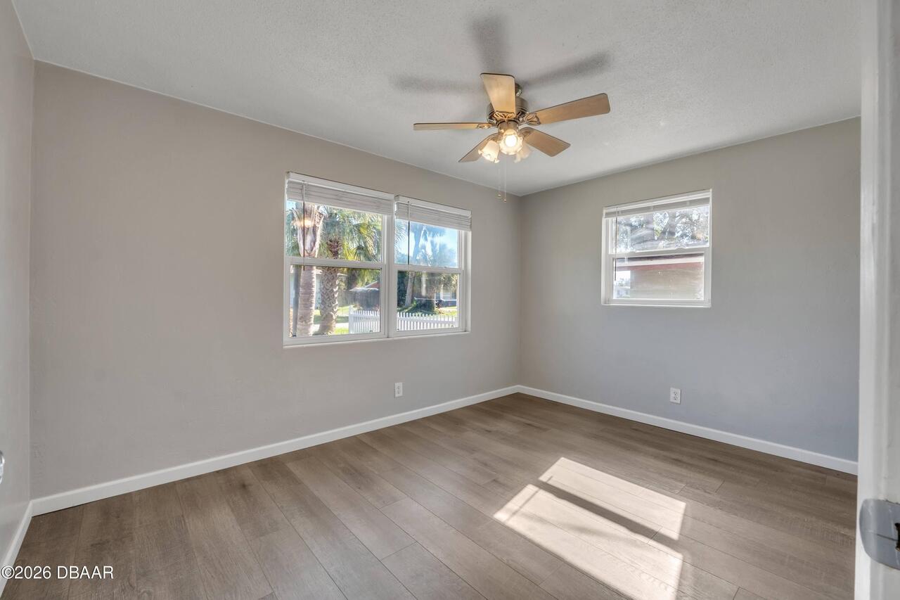 Listing Photo 8