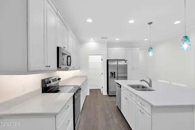Listing Photo 17