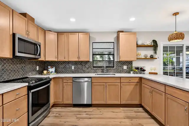 Listing Photo 18