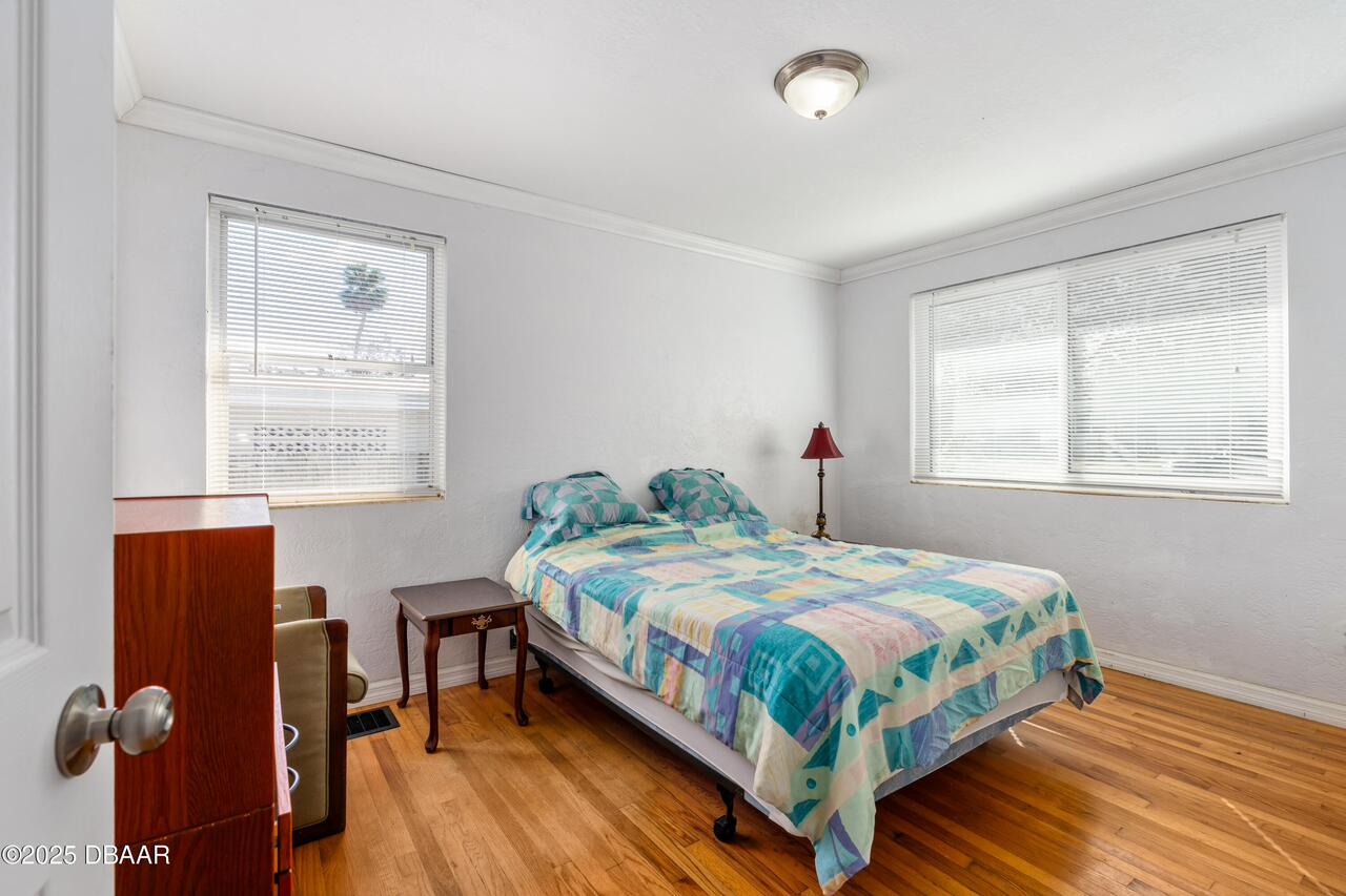Listing Photo 18