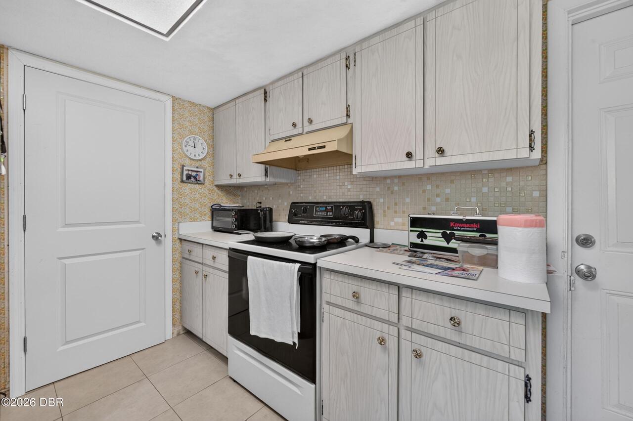 Listing Photo 7