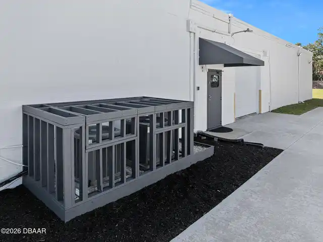 Listing Photo 8