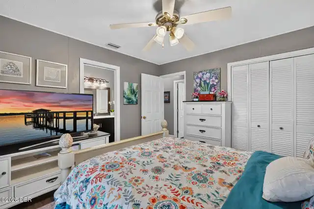 Listing Photo 25