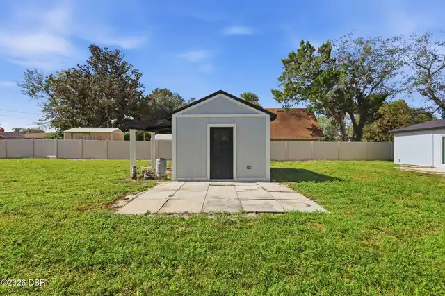 Listing Photo 6