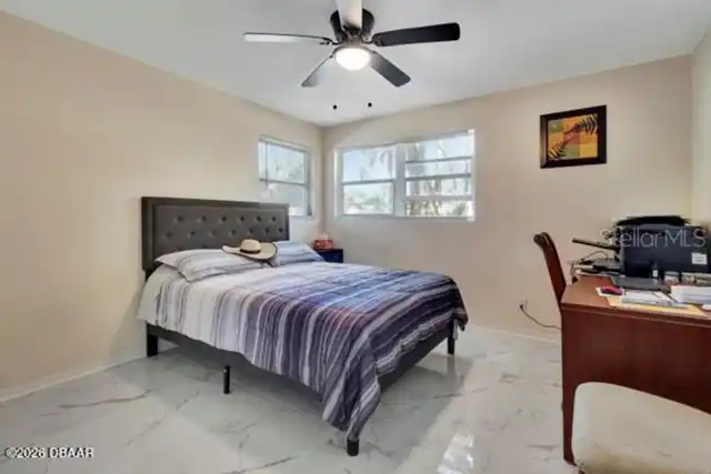 Listing Photo 14