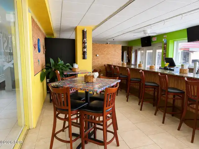 Listing Photo 11
