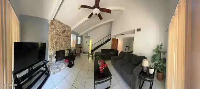 Listing Photo 11