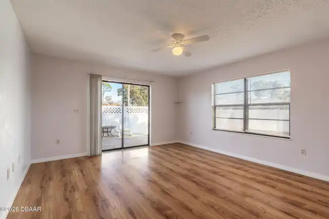 Listing Photo 25