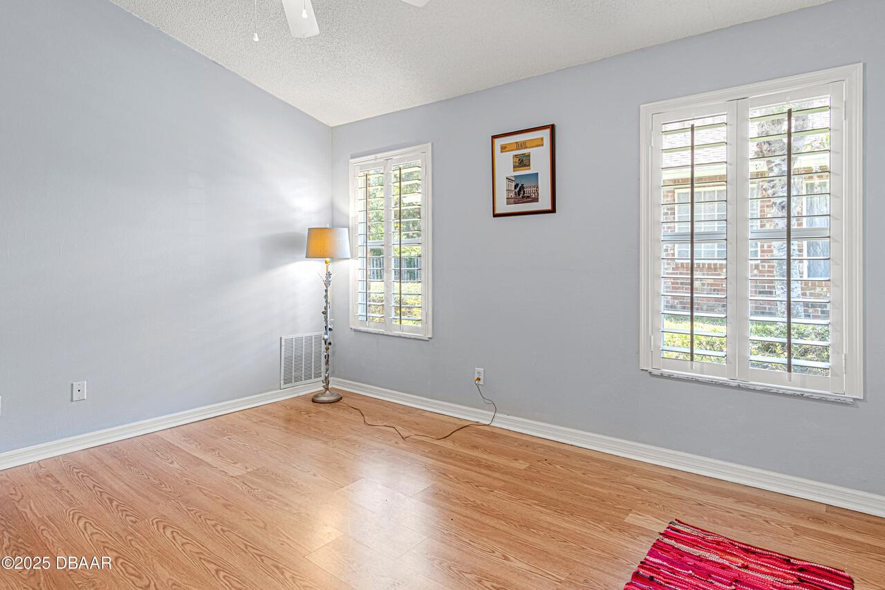 Listing Photo 25