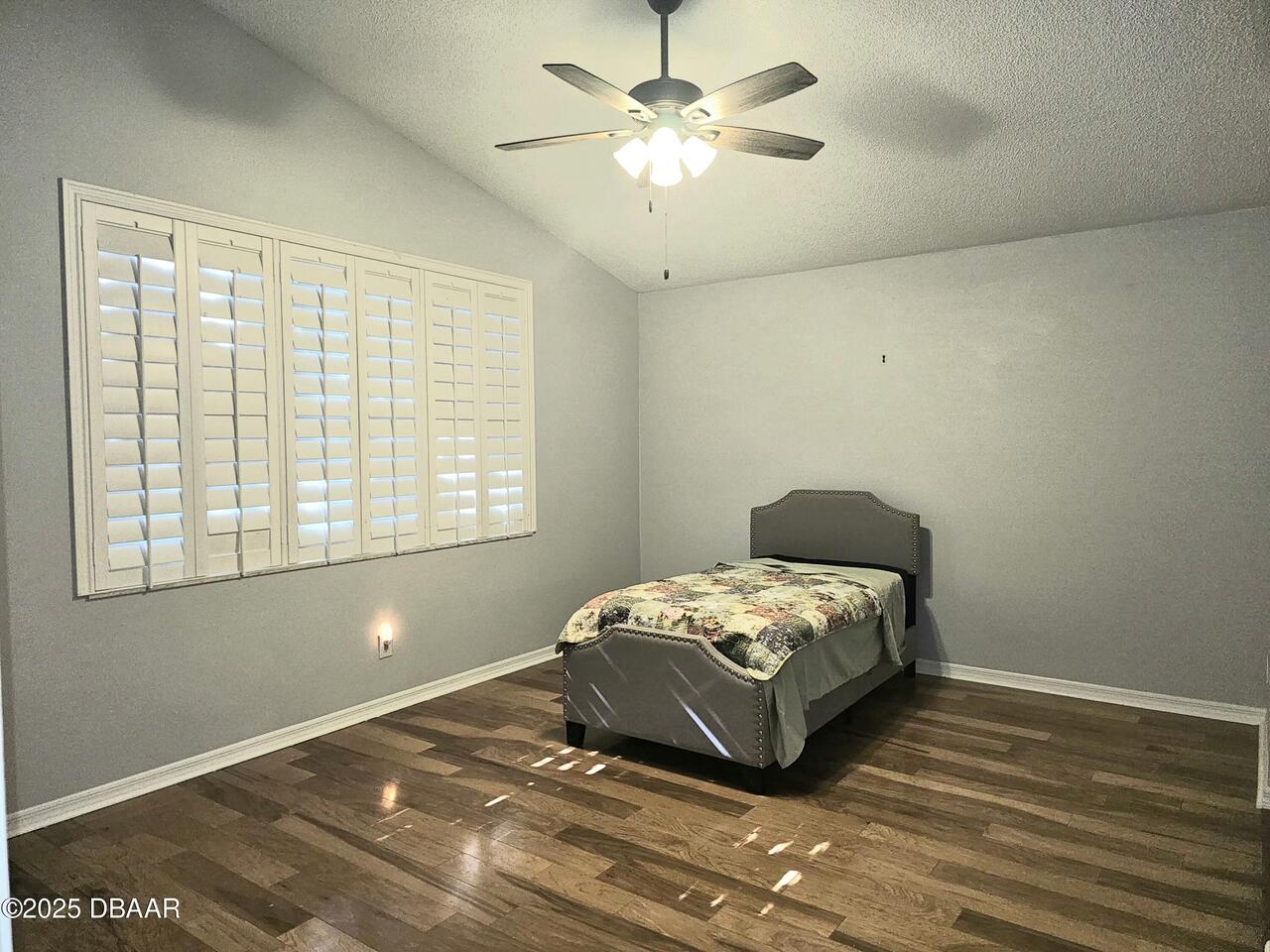 Listing Photo 37