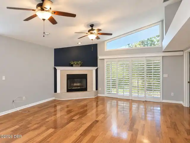 Listing Photo 7