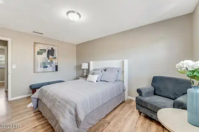 Listing Photo 19