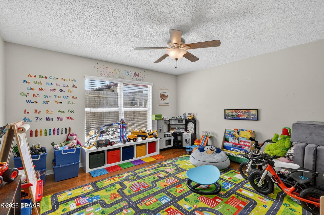Listing Photo 17