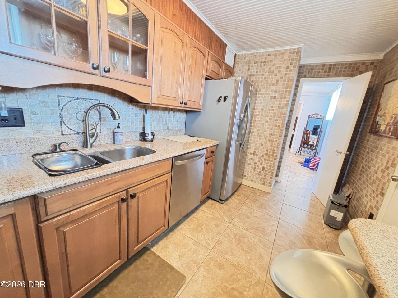 Listing Photo 9