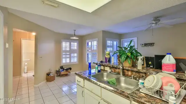 Listing Photo 9