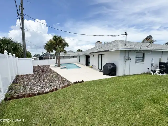 Listing Photo 16