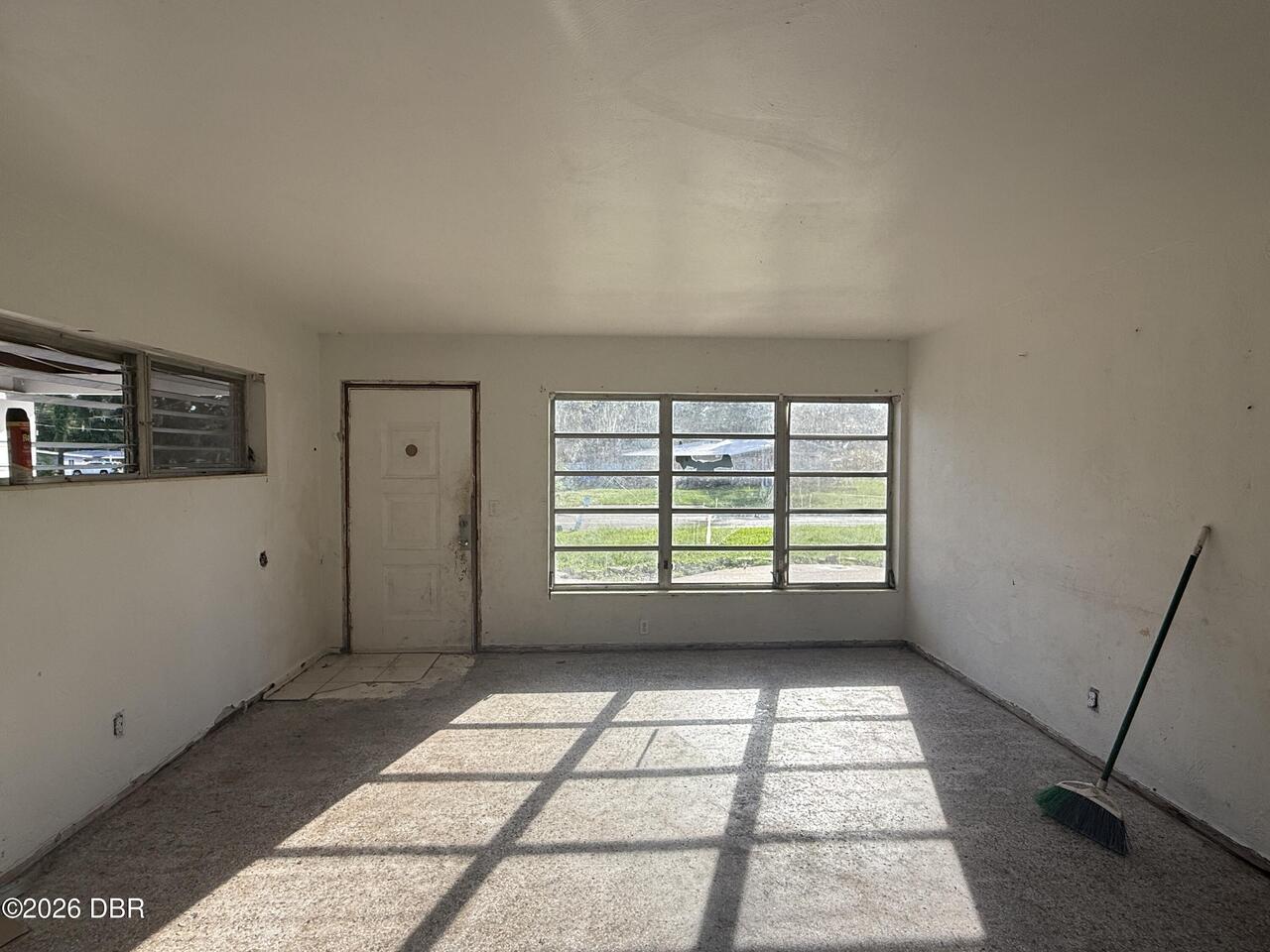 Listing Photo 6