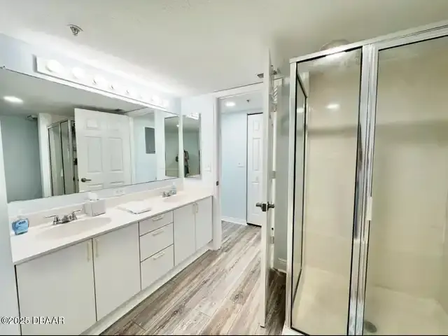 Listing Photo 16