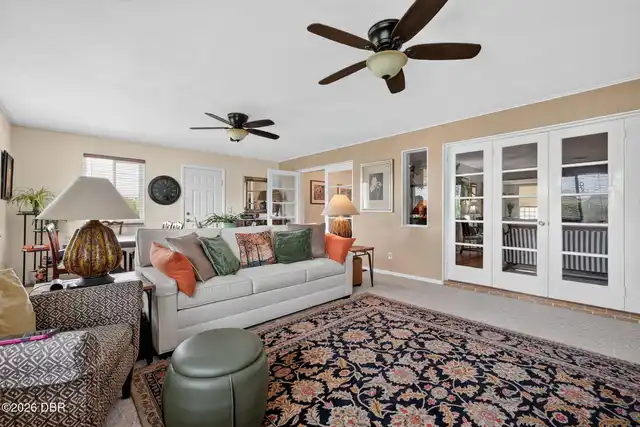 Listing Photo 12