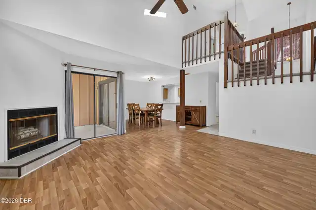 Listing Photo 10
