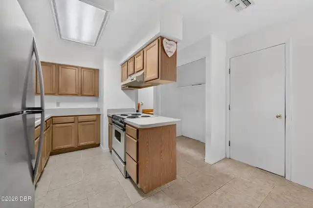 Listing Photo 14