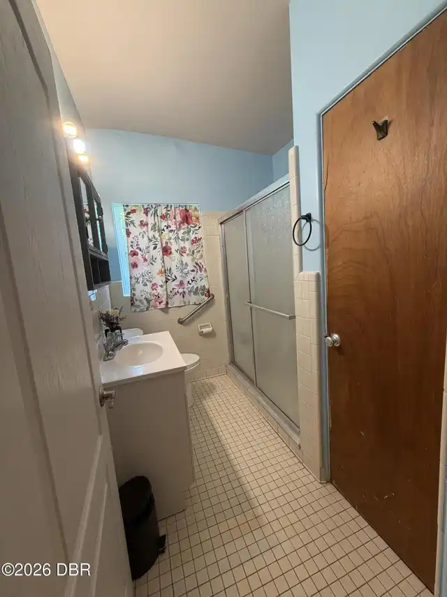 Listing Photo 16