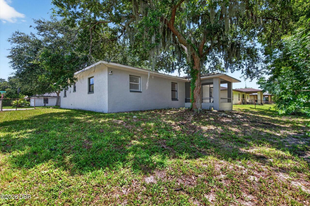 Listing Photo 9