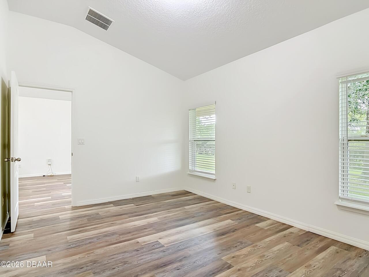 Listing Photo 34
