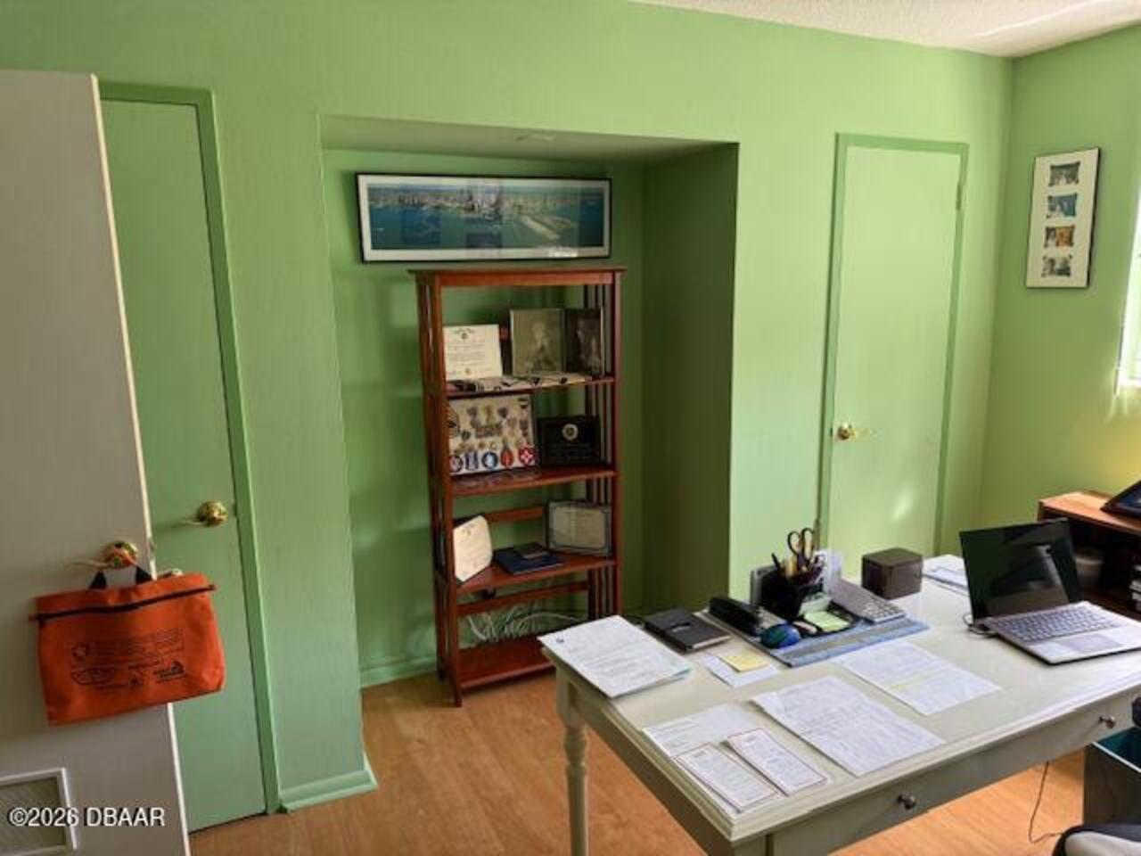 Listing Photo 10