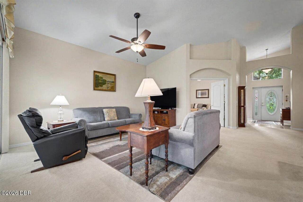 Listing Photo 8