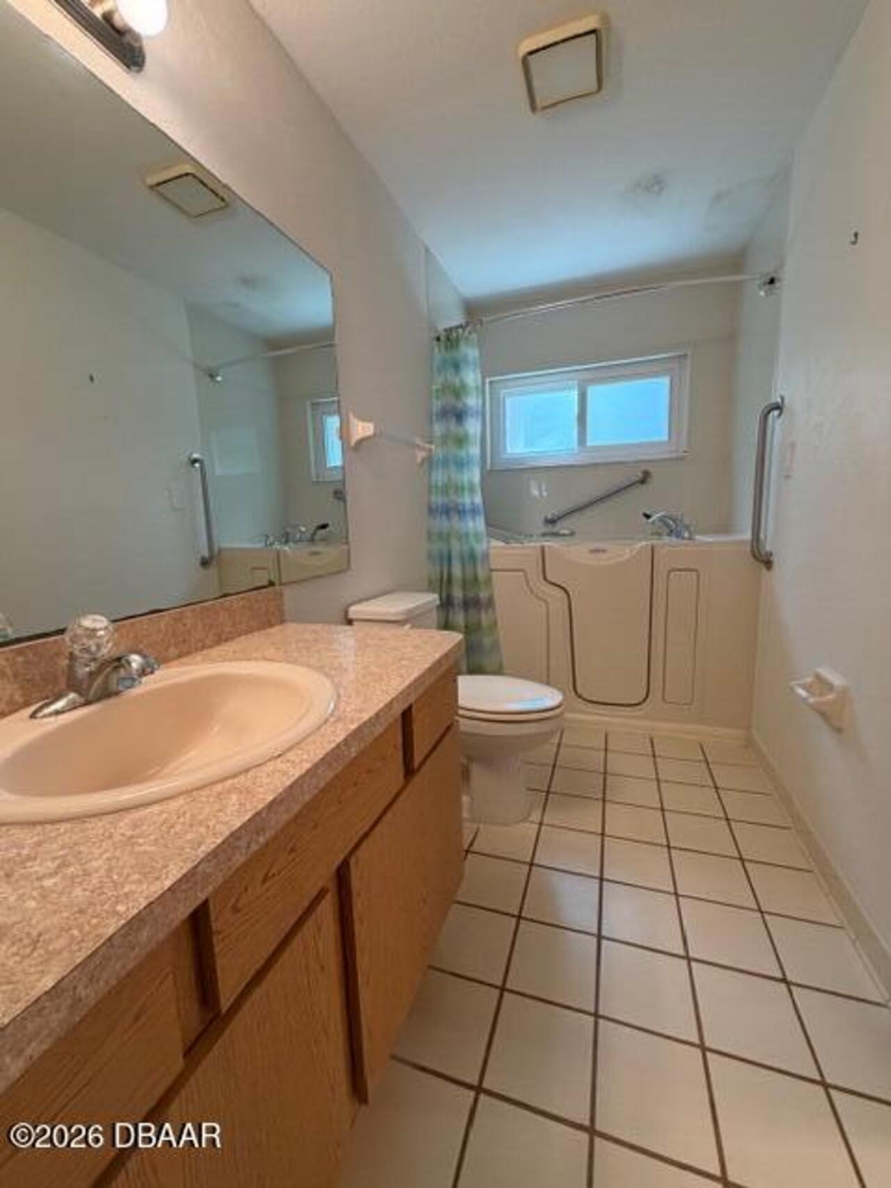 Listing Photo 11