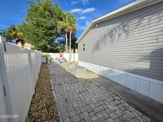 Listing Photo 16