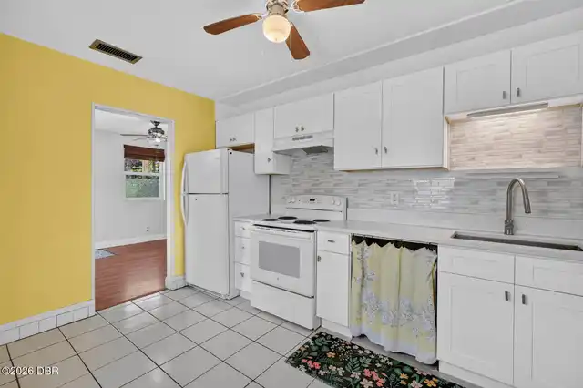 Listing Photo 10